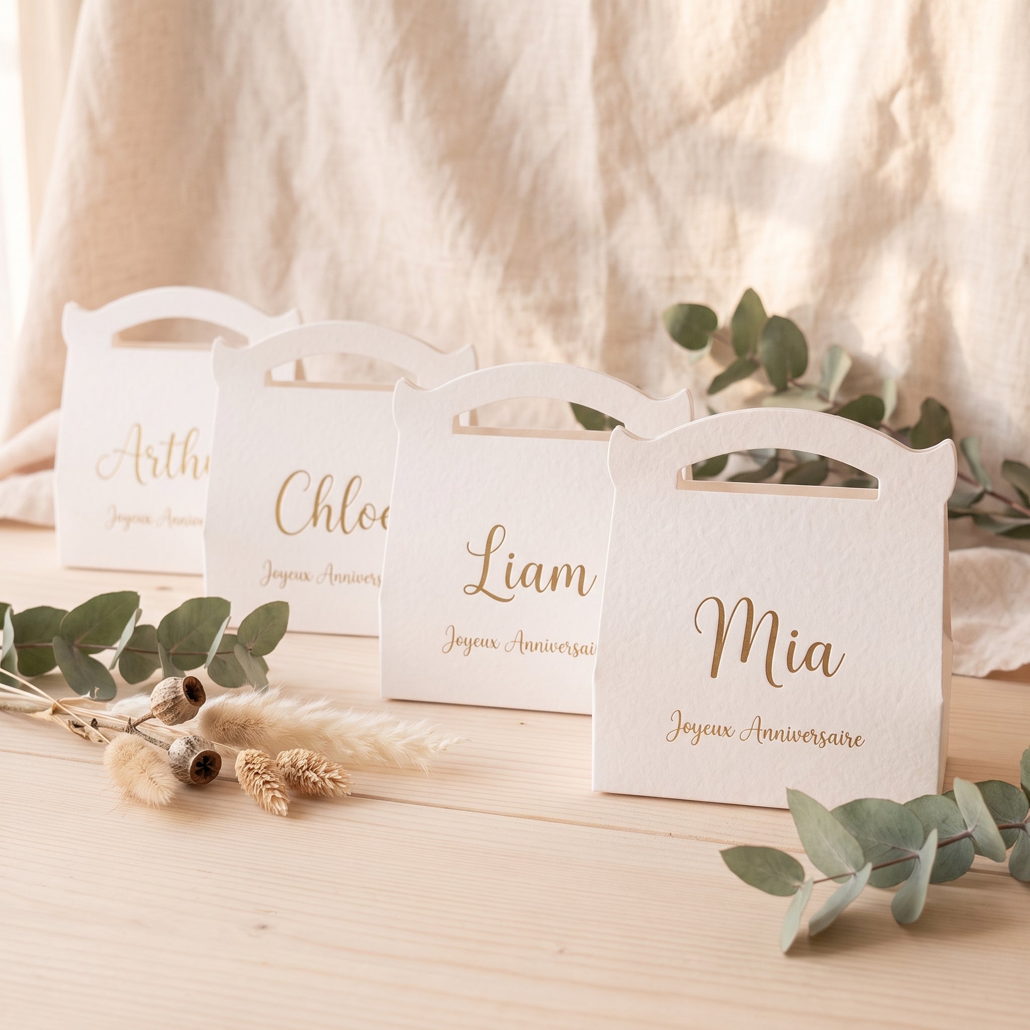 Boîte cadeau personnalisée enfant - Prénom et message sur mesure - Décoration table anniversaire