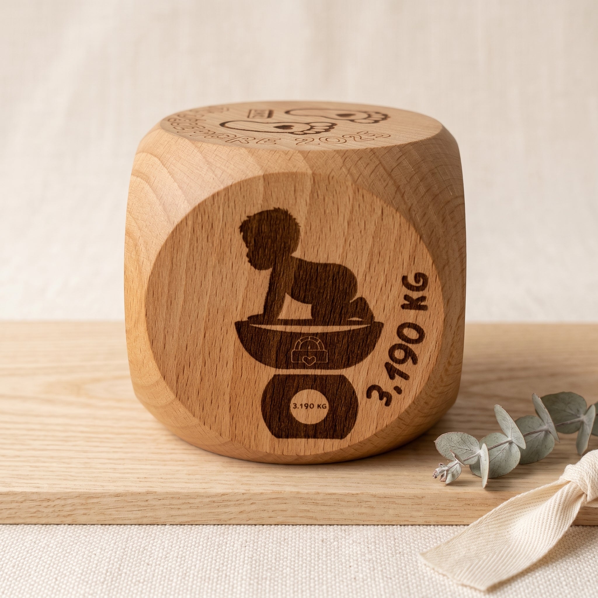 Cube naissance personnalisé bois gravé - Prénom, date, poids, illustration - cadeau naissance